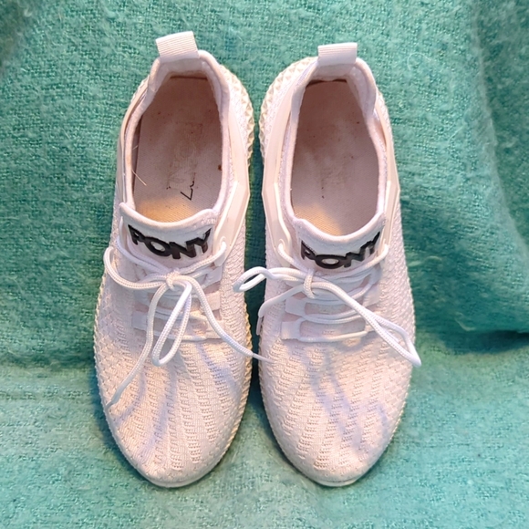 PONY Sneakers - Picture 7 of 10